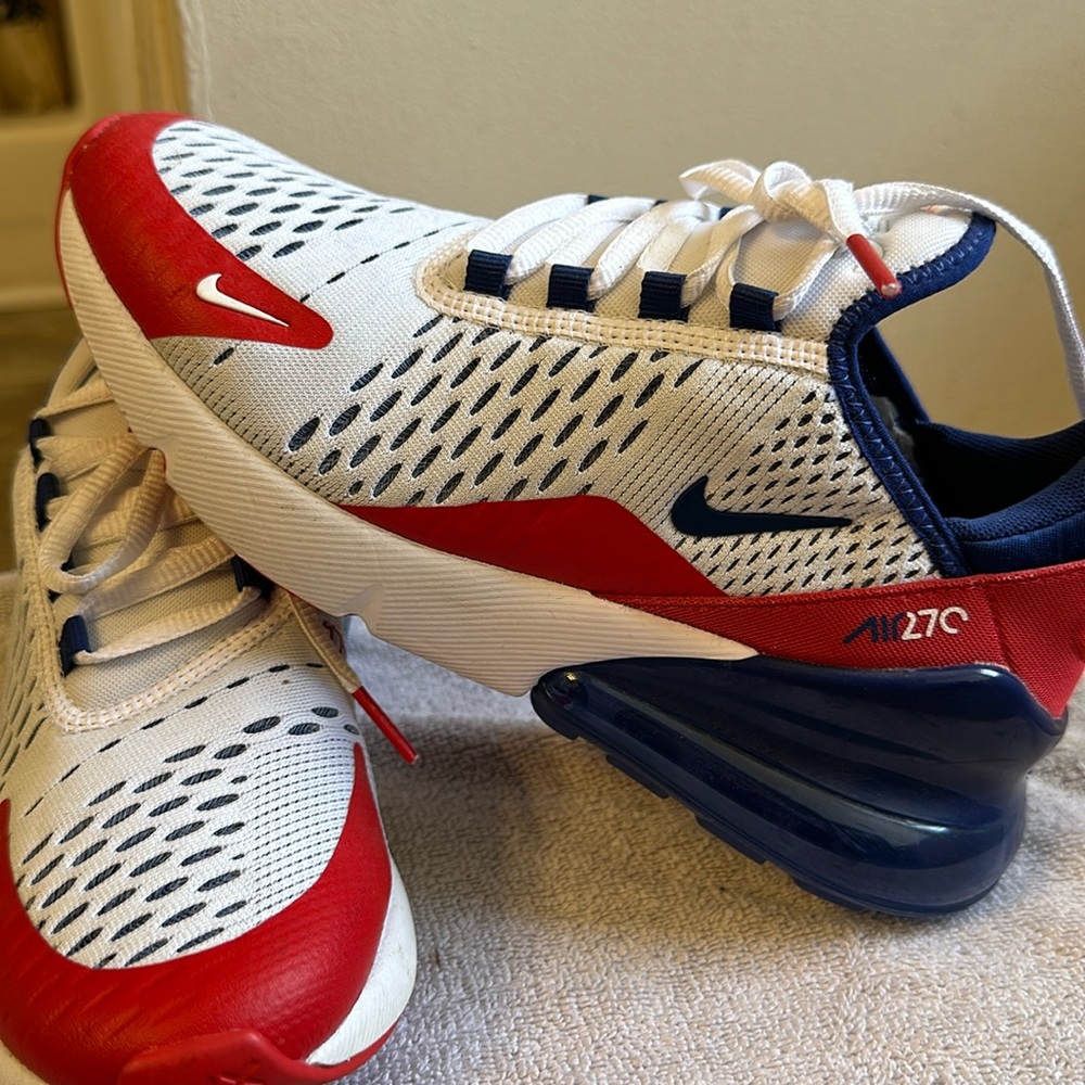 Nike AirMax 270